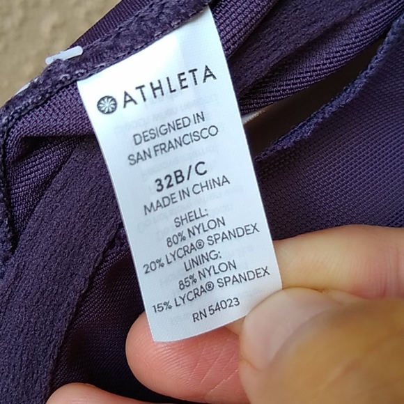 Athleta Piha Plunge Bikini Top Bra Sized - Picture 16 of 16